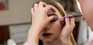 خدمات آرایشگری در منزل