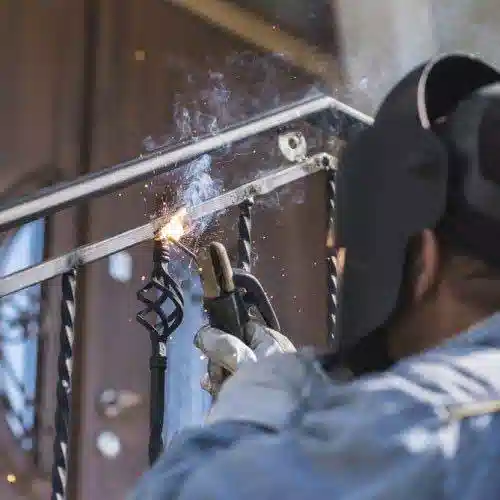 قیمت نصب نرده و حفاظ فرفورژه