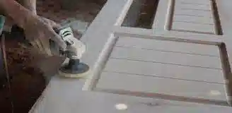 تعمیر درب چوبی